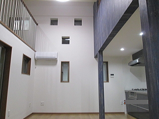 倉庫のリノベーション 天井高活かして開放感ある自宅へ 練馬区 パレットリフォーム工房株式会社